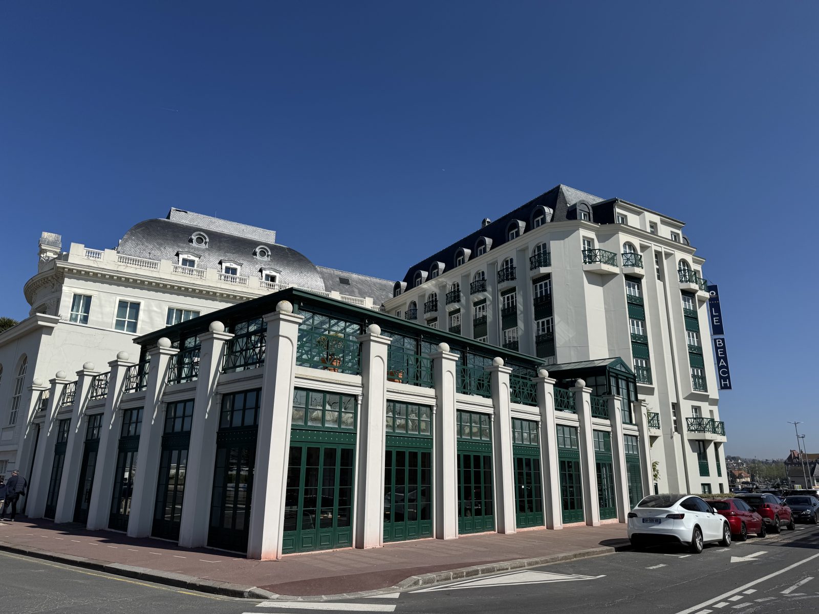 Le Beach Hôtel à Trouville-sur-Mer — visuel 1 sur 1