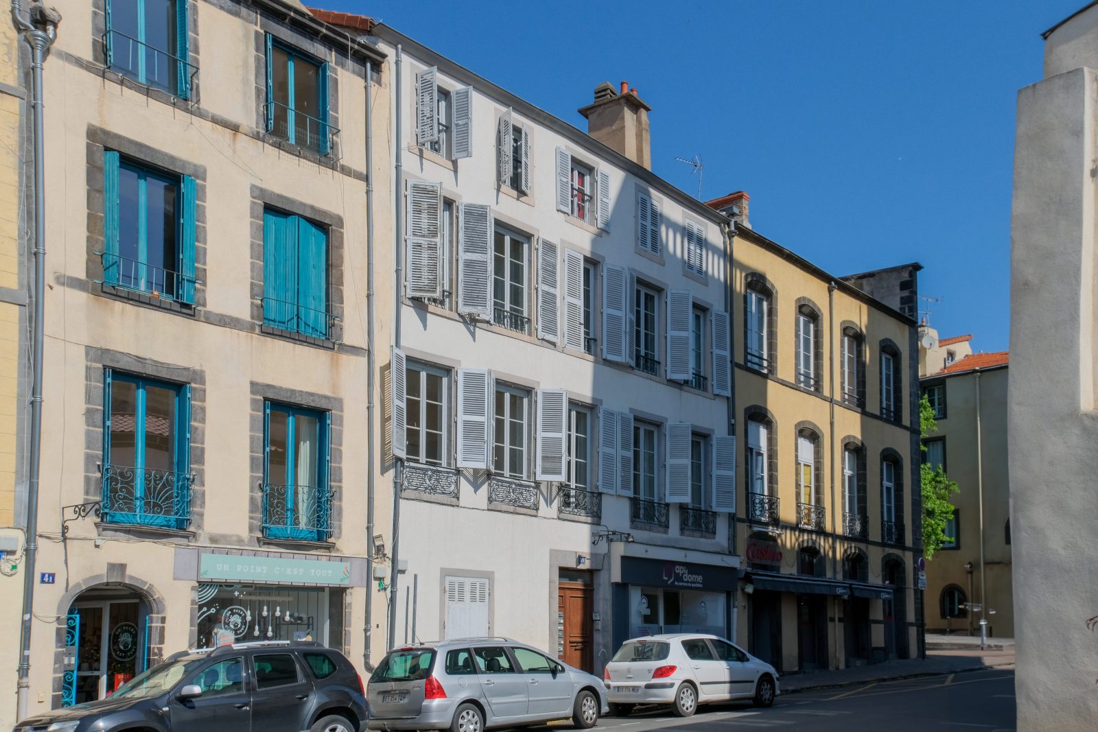 RIOM : rue du Commerce à Riom — visuel 1 sur 1